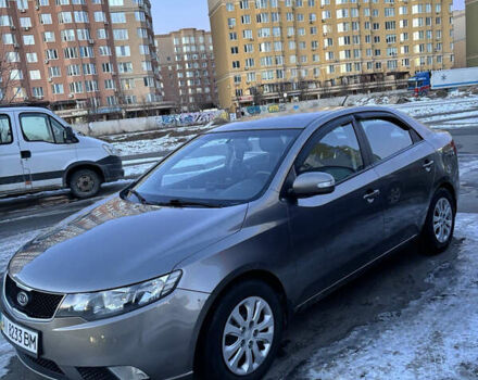 Серый Киа Черато, объемом двигателя 2 л и пробегом 190 тыс. км за 7800 $, фото 1 на Automoto.ua