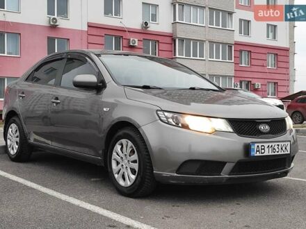 Серый Киа Черато, объемом двигателя 1.59 л и пробегом 153 тыс. км за 6300 $, фото 1 на Automoto.ua