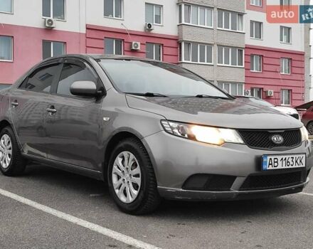 Сірий Кіа Черато, об'ємом двигуна 1.59 л та пробігом 153 тис. км за 6300 $, фото 1 на Automoto.ua