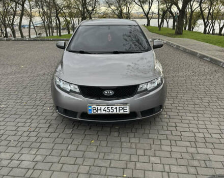 Сірий Кіа Черато, об'ємом двигуна 1.6 л та пробігом 104 тис. км за 7800 $, фото 1 на Automoto.ua