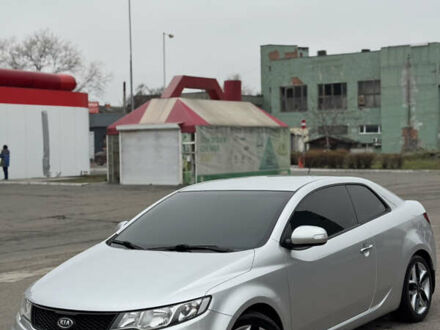 Киа Черато 2010 в Днепре (Днепропетровске) на Automoto.ua Серый Киа Черато, объемом двигателя 2 л и пробегом 154 тыс. км за 7600 $, фото 1 на Automoto.ua