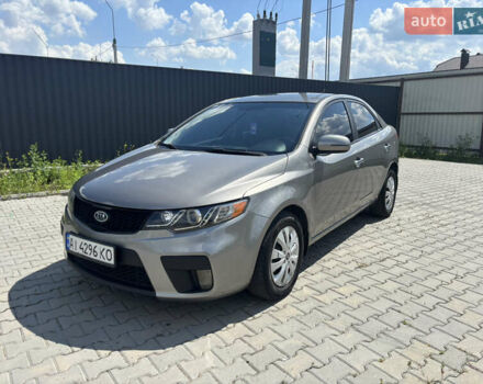 Серый Киа Черато, объемом двигателя 1.59 л и пробегом 190 тыс. км за 5750 $, фото 1 на Automoto.ua