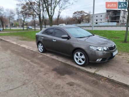 Сірий Кіа Черато, об'ємом двигуна 2 л та пробігом 165 тис. км за 7300 $, фото 1 на Automoto.ua