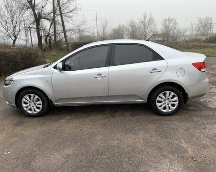 Серый Киа Черато, объемом двигателя 1.6 л и пробегом 99 тыс. км за 8400 $, фото 1 на Automoto.ua