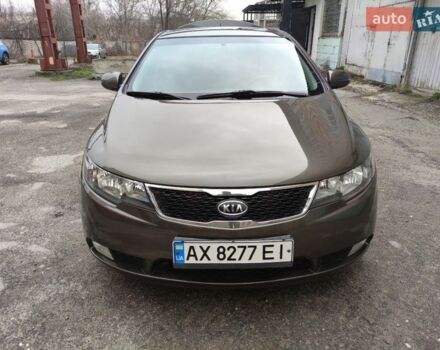 Серый Киа Черато, объемом двигателя 1.6 л и пробегом 244 тыс. км за 8500 $, фото 1 на Automoto.ua