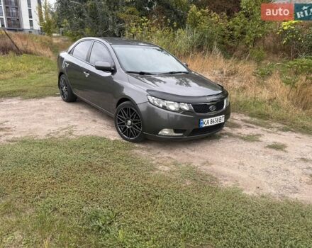 Сірий Кіа Черато, об'ємом двигуна 2 л та пробігом 245 тис. км за 6900 $, фото 1 на Automoto.ua