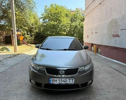 Серый Киа Черато, объемом двигателя 1.59 л и пробегом 145 тыс. км за 7800 $, фото 1 на Automoto.ua