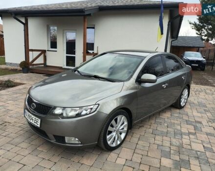 Серый Киа Черато, объемом двигателя 2 л и пробегом 136 тыс. км за 9500 $, фото 1 на Automoto.ua