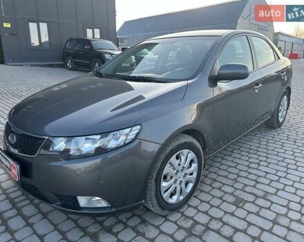 Серый Киа Черато, объемом двигателя 1.6 л и пробегом 126 тыс. км за 6990 $, фото 1 на Automoto.ua