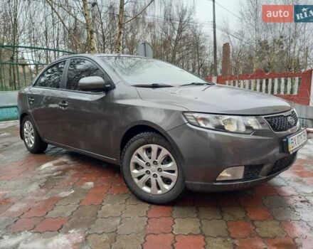 Серый Киа Черато, объемом двигателя 1.59 л и пробегом 114 тыс. км за 7700 $, фото 1 на Automoto.ua