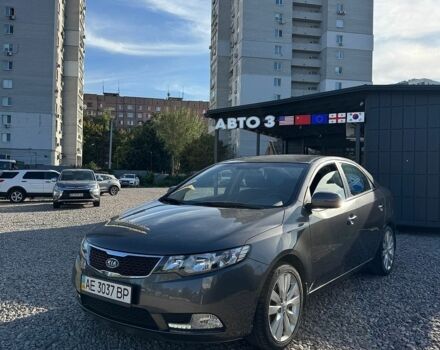 Серый Киа Черато, объемом двигателя 1.59 л и пробегом 111 тыс. км за 9100 $, фото 1 на Automoto.ua