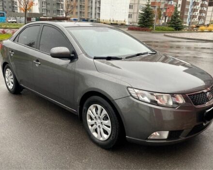 Серый Киа Черато, объемом двигателя 1.6 л и пробегом 173 тыс. км за 7500 $, фото 1 на Automoto.ua