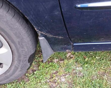 Синій Кіа Черато, об'ємом двигуна 1.6 л та пробігом 167 тис. км за 3084 $, фото 4 на Automoto.ua