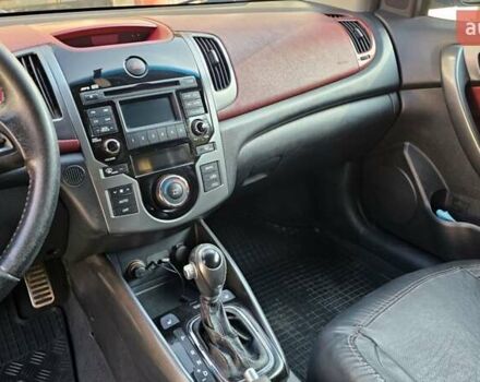 Киа Черато 2011 в Хмельницком на Automoto.ua Синий Киа Черато, объемом двигателя 2 л и пробегом 211 тыс. км за 8200 $, фото 5 на Automoto.ua