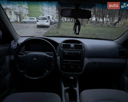 Синій Кіа Черато, об'ємом двигуна 1.6 л та пробігом 355 тис. км за 3400 $, фото 12 на Automoto.ua