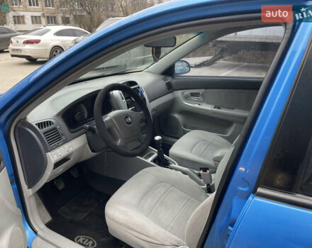 Синий Киа Черато, объемом двигателя 1.59 л и пробегом 200 тыс. км за 2999 $, фото 12 на Automoto.ua