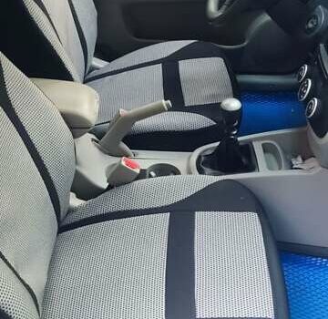 Синій Кіа Черато, об'ємом двигуна 1.6 л та пробігом 999 тис. км за 3700 $, фото 1 на Automoto.ua