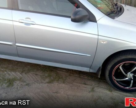 Киа Черато 2007 в Черкассах на Automoto.ua Синий Киа Черато, объемом двигателя 1.6 л и пробегом 457 тыс. км за 4600 $, фото 3 на Automoto.ua