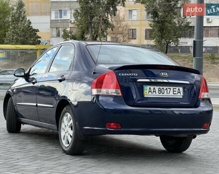 Синій Кіа Черато, об'ємом двигуна 2 л та пробігом 150 тис. км за 5799 $, фото 6 на Automoto.ua