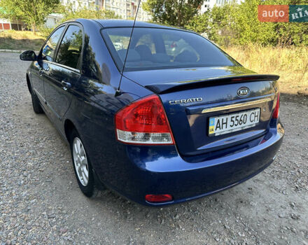 Синий Киа Черато, объемом двигателя 1.6 л и пробегом 150 тыс. км за 4500 $, фото 5 на Automoto.ua