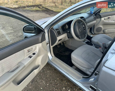 Синий Киа Черато, объемом двигателя 1.6 л и пробегом 192 тыс. км за 4400 $, фото 8 на Automoto.ua