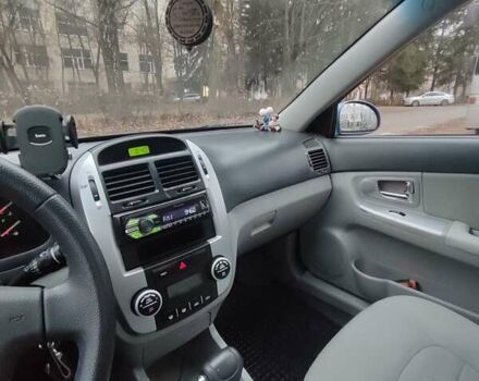 Синій Кіа Черато, об'ємом двигуна 1.98 л та пробігом 212 тис. км за 4200 $, фото 13 на Automoto.ua