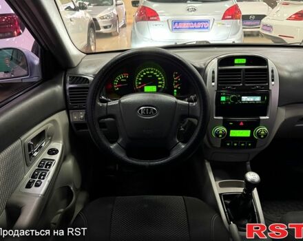 Синій Кіа Черато, об'ємом двигуна 1.6 л та пробігом 214 тис. км за 5600 $, фото 10 на Automoto.ua