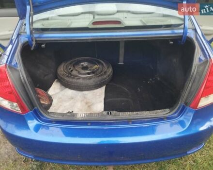 Синий Киа Черато, объемом двигателя 1.6 л и пробегом 297 тыс. км за 3900 $, фото 15 на Automoto.ua