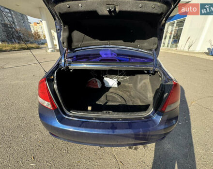 Синий Киа Черато, объемом двигателя 1.59 л и пробегом 250 тыс. км за 3100 $, фото 19 на Automoto.ua