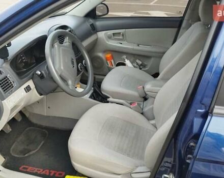 Синий Киа Черато, объемом двигателя 1.59 л и пробегом 253 тыс. км за 4700 $, фото 5 на Automoto.ua