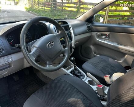 Синий Киа Черато, объемом двигателя 1.6 л и пробегом 248 тыс. км за 5990 $, фото 9 на Automoto.ua