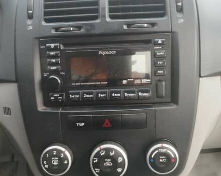 Синий Киа Черато, объемом двигателя 1.6 л и пробегом 297 тыс. км за 3900 $, фото 16 на Automoto.ua