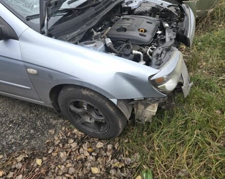 Синий Киа Черато, объемом двигателя 0 л и пробегом 190 тыс. км за 2499 $, фото 3 на Automoto.ua