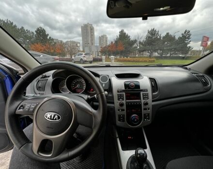 Синій Кіа Черато, об'ємом двигуна 1.6 л та пробігом 238 тис. км за 6500 $, фото 6 на Automoto.ua