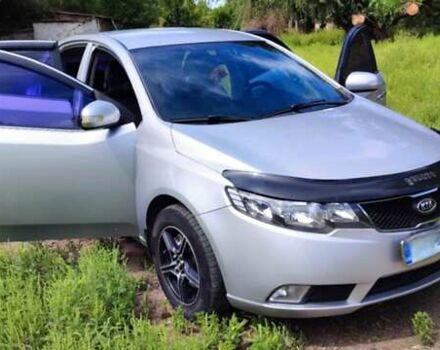 Синій Кіа Черато, об'ємом двигуна 1.6 л та пробігом 218 тис. км за 7799 $, фото 4 на Automoto.ua