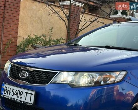 Синий Киа Черато, объемом двигателя 1.59 л и пробегом 140 тыс. км за 9200 $, фото 2 на Automoto.ua