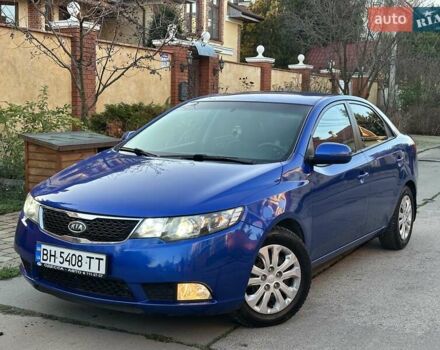 Синий Киа Черато, объемом двигателя 1.59 л и пробегом 140 тыс. км за 9200 $, фото 1 на Automoto.ua