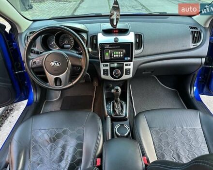 Синий Киа Черато, объемом двигателя 1.59 л и пробегом 140 тыс. км за 9200 $, фото 24 на Automoto.ua