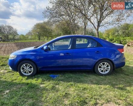 Синий Киа Черато, объемом двигателя 1.6 л и пробегом 160 тыс. км за 8300 $, фото 1 на Automoto.ua