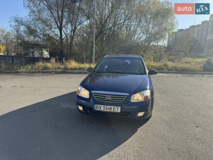 Синий Киа Черато, объемом двигателя 1.59 л и пробегом 250 тыс. км за 3100 $, фото 1 на Automoto.ua