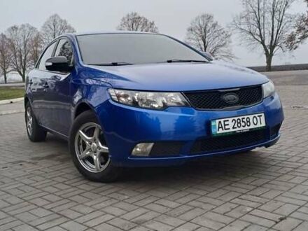 Синий Киа Черато, объемом двигателя 1.59 л и пробегом 240 тыс. км за 6450 $, фото 1 на Automoto.ua