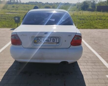 Белый Киа Кларус, объемом двигателя 2 л и пробегом 208 тыс. км за 2250 $, фото 1 на Automoto.ua