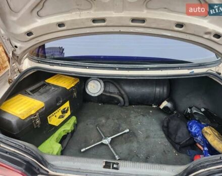 Бежевый Киа Кларус, объемом двигателя 2 л и пробегом 292 тыс. км за 2200 $, фото 15 на Automoto.ua