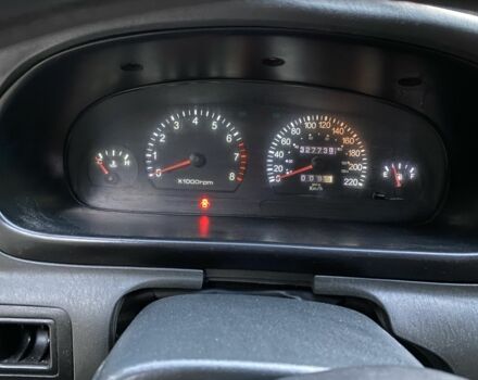 Бежевий Кіа Кларус, об'ємом двигуна 2 л та пробігом 327 тис. км за 2000 $, фото 2 на Automoto.ua