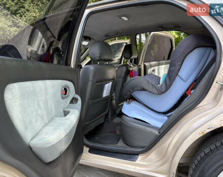 Бежевый Киа Кларус, объемом двигателя 2 л и пробегом 239 тыс. км за 1999 $, фото 30 на Automoto.ua