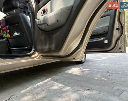 Бежевый Киа Кларус, объемом двигателя 2 л и пробегом 239 тыс. км за 1999 $, фото 24 на Automoto.ua