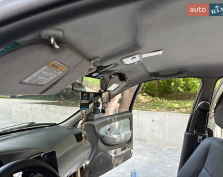 Бежевый Киа Кларус, объемом двигателя 2 л и пробегом 239 тыс. км за 1999 $, фото 31 на Automoto.ua