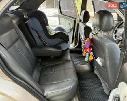 Бежевый Киа Кларус, объемом двигателя 2 л и пробегом 239 тыс. км за 1999 $, фото 28 на Automoto.ua