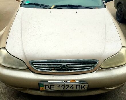 Бежевий Кіа Кларус, об'ємом двигуна 2 л та пробігом 350 тис. км за 650 $, фото 1 на Automoto.ua