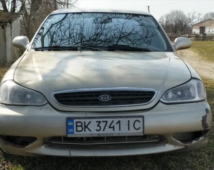 Бежевий Кіа Кларус, об'ємом двигуна 2 л та пробігом 351 тис. км за 1500 $, фото 1 на Automoto.ua